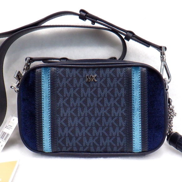 MICHAEL KORS Small Camera Bag Crossbody NWT - Picture 1 of 11